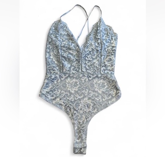 NWT Windsor Light Blue Lace Bodysuit. Medium - Picture 3 of 6